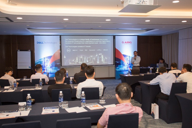 Hội thảo Data center in a Rack – Digital transformation for Enterprises tại Đà Nẵng - Ảnh 1. Hội thảo Data center in a Rack – Digital transformation for Enterprises tại Đà Nẵng - Ảnh 1.