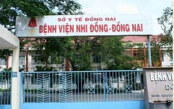 Cứu sống trẻ sơ sinh bị toàn bộ nội tạng nằm ở lồng ngực