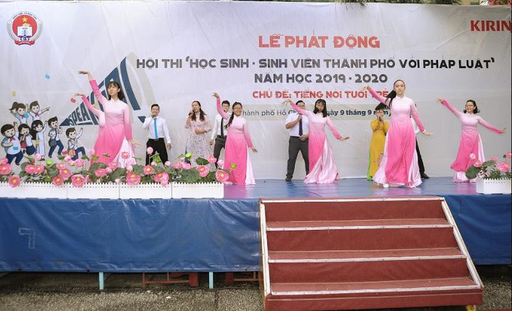 Hội thi Học sinh, sinh viên thành phố với pháp luật năm 2019 - Ảnh 2.