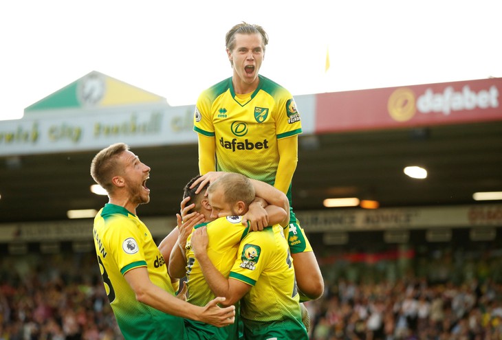 Norwich tạo địa chấn, nhấn chìm ĐKVĐ Man City tại Carrow Road - Ảnh 1.