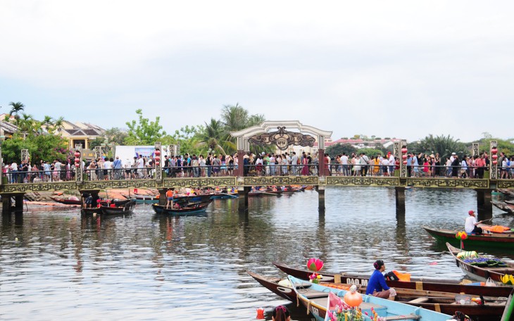 Tìm thuốc chữa cho Hội An 