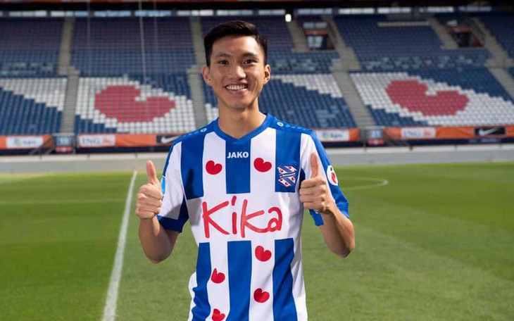 CĐV Việt Nam muốn Heerenveen ‘dành cho Văn Hậu một suất’ vào tuần tới sau trận thua Ajax