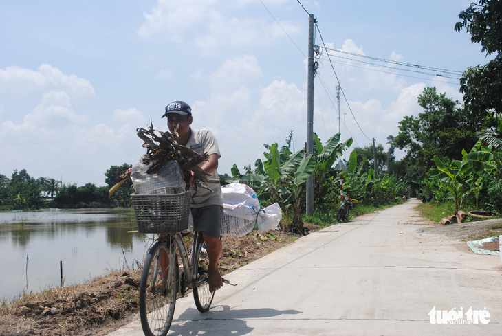 Quê nhà Lai Vung tiếc thương đại tá phi công Nguyễn Văn Bảy - Ảnh 1.