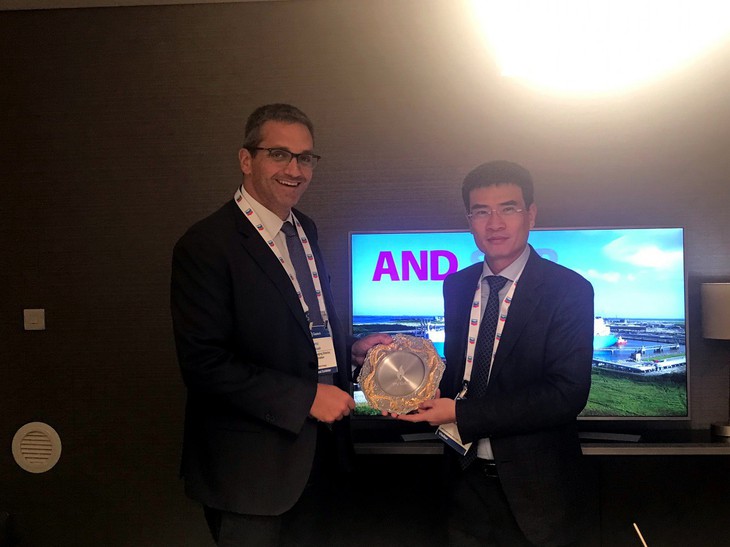 Tổng Giám đốc PV GAS Dương Mạnh Sơn tham dự Gastech 2019 - Ảnh 3. Tổng Giám đốc PV GAS Dương Mạnh Sơn tham dự Gastech 2019 - Ảnh 3.