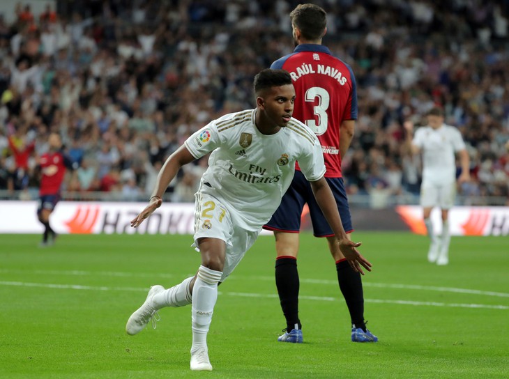 Thắng dễ Osasuna, Real chiếm ngôi đầu bảng - Ảnh 2. Thắng dễ Osasuna, Real chiếm ngôi đầu bảng - Ảnh 2.