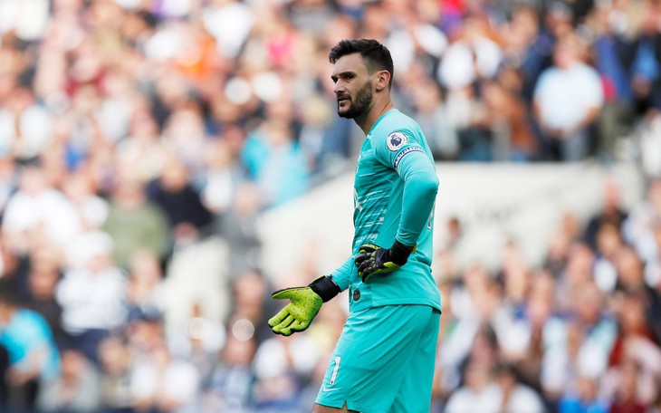 Thủ môn Lloris để thua bàn ngớ ngẩn, Tottenham suýt phải trả giá