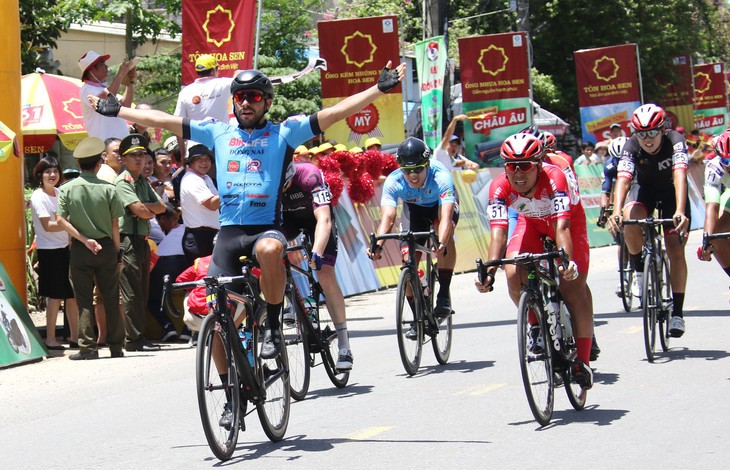 Tay đua Colombia cán đích Giải VTV Cup 2019 - Ảnh 1.