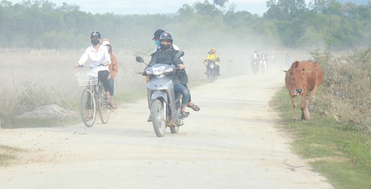 Hàng trăm trường khai giảng bù sau mưa lũ - Ảnh 9.