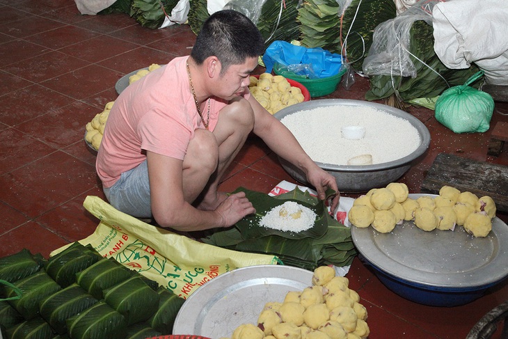 Bánh chưng Tranh Khúc vào vụ tết - Ảnh 2.