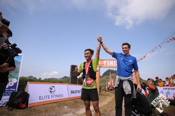 Trần Duy Quang vô địch cự ly 70km marathon đường mòn - Ảnh 1.