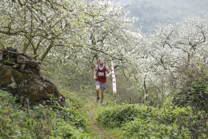 Trần Duy Quang vô địch cự ly 70km marathon đường mòn - Ảnh 3.