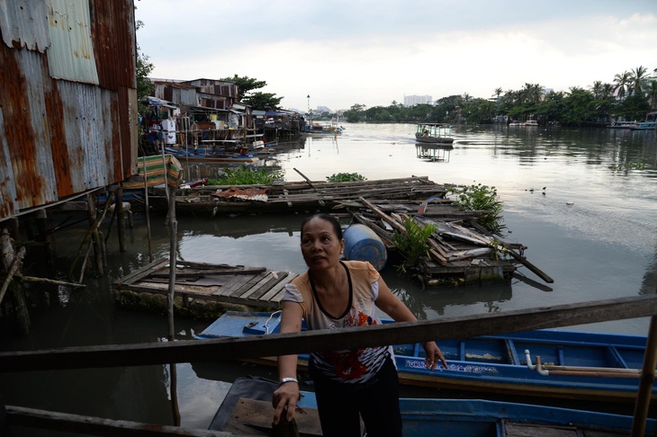 TP.HCM thay hình đổi dạng thì dân trên kênh rạch phải được đổi đời! - Ảnh 1.