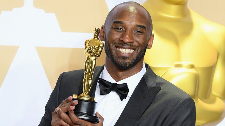 Người hâm mộ Mỹ tan nát cõi lòng với cái chết của Kobe Bryant - Ảnh 1.