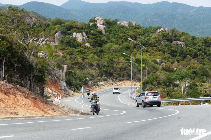 Cung đường ven biển đẹp ngất ngây về Sài Gòn - Ảnh 10.