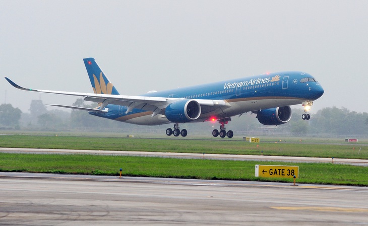 Né căng thẳng ở Trung Đông, Vietnam Airlines chuyển hướng nhiều chuyến bay - Ảnh 1.