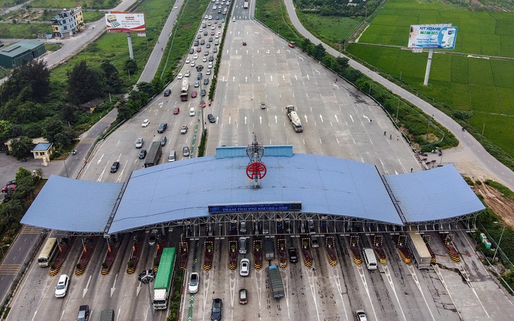 Cao tốc Nhà nước làm, có nên thu phí?
