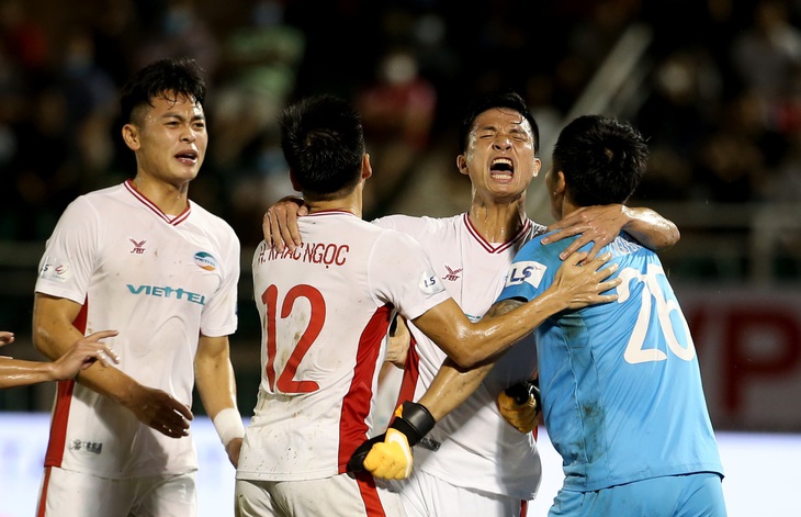 Đấu sớm vòng 3 giai đoạn 2 V-League 2020: Thắng để nuôi giấc mơ vô địch - Ảnh 1.