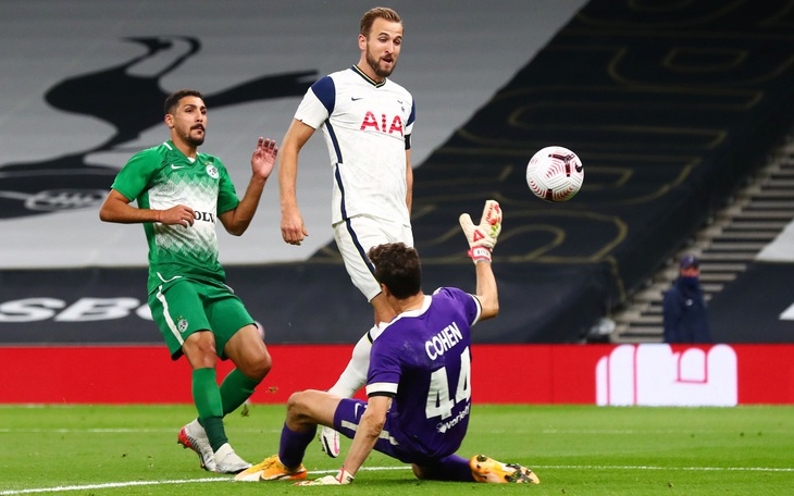 Harry Kane lập hat-trick, Tottenham chính thức góp mặt ở Europa League