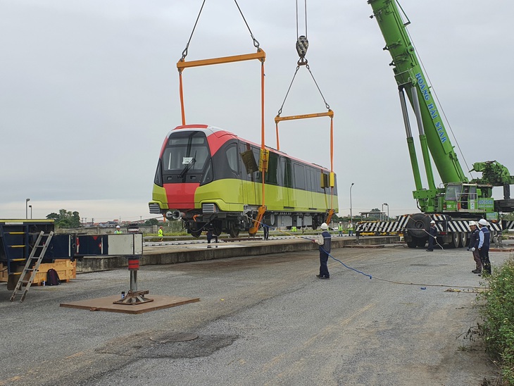 Đoàn tàu metro Nhổn - Ga Hà Nội đã về tới nơi tập kết - Ảnh 1.