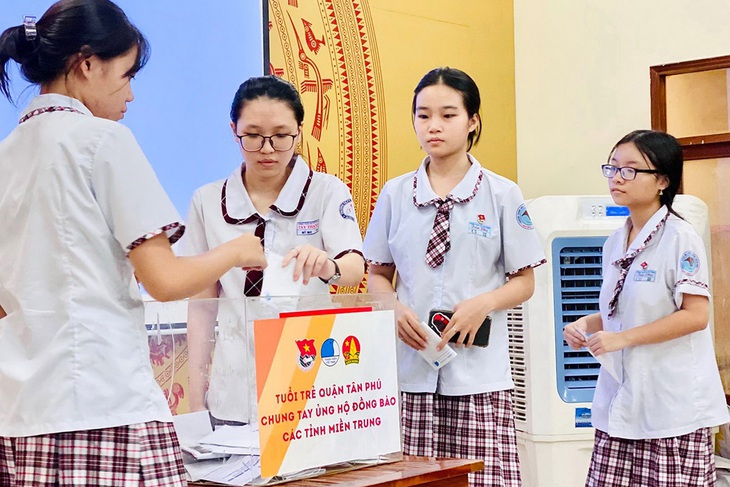Đau cùng nỗi đau khúc ruột miền Trung - Ảnh 1. Đau cùng nỗi đau khúc ruột miền Trung - Ảnh 1.