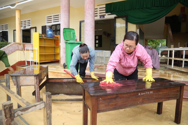 Huế, Quảng Trị mưa lớn trở lại, nguy cơ có thêm đợt lũ mới - Ảnh 1.