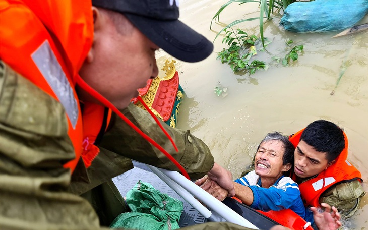 Quảng Bình thành rốn lũ mới