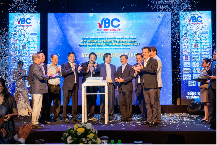 CLB Thương hiệu Việt (VBC) kỷ niệm 2 năm thành lập - Ảnh 1. CLB Thương hiệu Việt (VBC) kỷ niệm 2 năm thành lập - Ảnh 1.