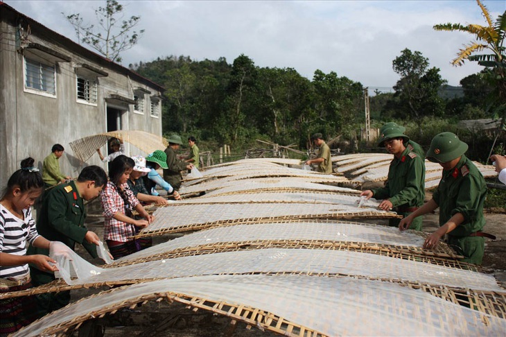 Đoàn kinh tế - quốc phòng 337: Dựng ngày mới giữa núi rừng Trường Sơn - Ảnh 1.