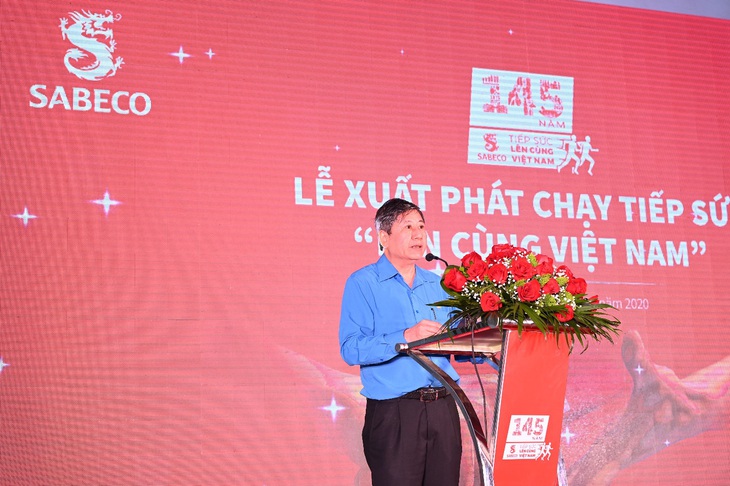 Chương trình chạy tiếp sức Lên cùng Việt Nam chính thức xuất phát tại Hạ Long - Ảnh 4. Chương trình chạy tiếp sức Lên cùng Việt Nam chính thức xuất phát tại Hạ Long - Ảnh 4.