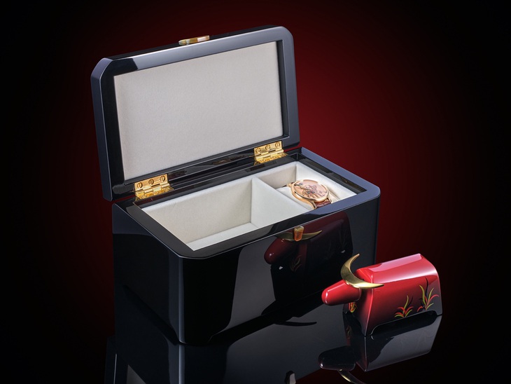 Chopard giới thiệu 3 mẫu đồng hồ sơn mài - Ảnh 3. Chopard giới thiệu 3 mẫu đồng hồ sơn mài - Ảnh 3.