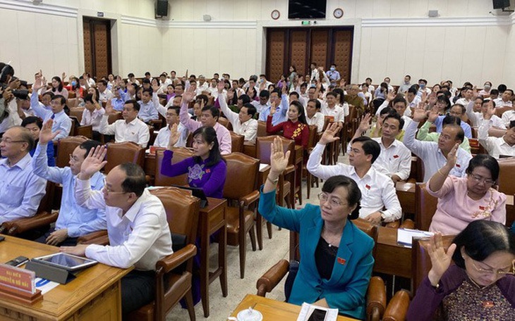 Tăng đại biểu chuyên trách cho TP.HCM khi tổ chức mô hình chính quyền đô thị - Ảnh 1.