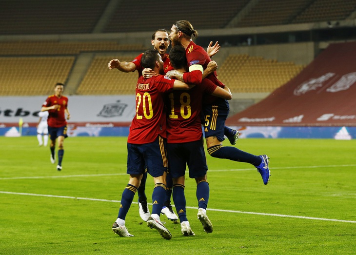 Hủy diệt Đức 6-0, Tây Ban Nha vào bán kết Nations League - Ảnh 3.