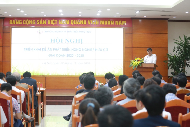 Không phát triển nông nghiệp hữu cơ ồ ạt - Ảnh 1.