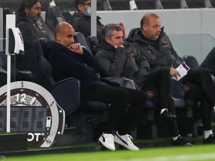 Guardiola: Hợp đồng mới, thất bại cũ - Ảnh 2. Guardiola: Hợp đồng mới, thất bại cũ - Ảnh 2.
