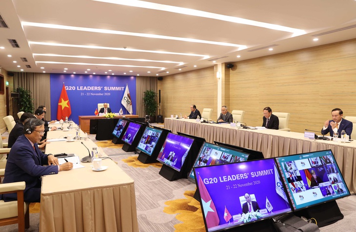 Thủ tướng Nguyễn Xuân Phúc kêu gọi các nước đoàn kết vượt qua COVID-19 tại G20 - Ảnh 2. Thủ tướng Nguyễn Xuân Phúc kêu gọi các nước đoàn kết vượt qua COVID-19 tại G20 - Ảnh 2.