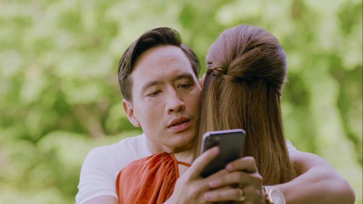 Kim Lý Thiết Lập Tiêu Chuẩn Mới Về Người Đàn Ông Bản Lĩnh Trong TVC Mới Đây - Ảnh 2. Kim Lý Thiết Lập Tiêu Chuẩn Mới Về Người Đàn Ông Bản Lĩnh Trong TVC Mới Đây - Ảnh 2.