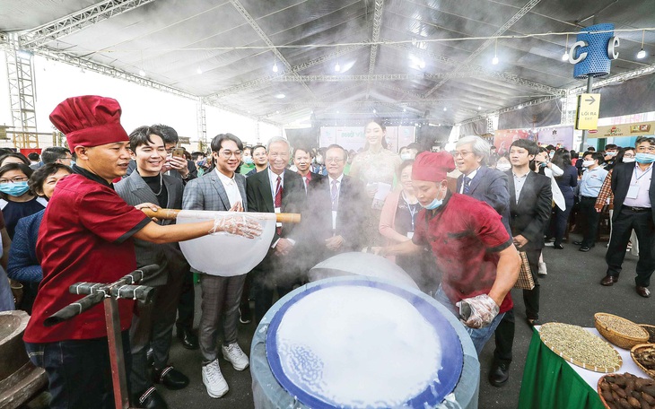 Một ngày nồng ấm hương vị phở