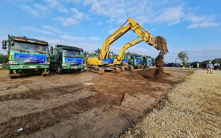Thủ tướng nhấn nút khởi công khu công nghiệp gần 3.900 tỉ tại Thái Bình
