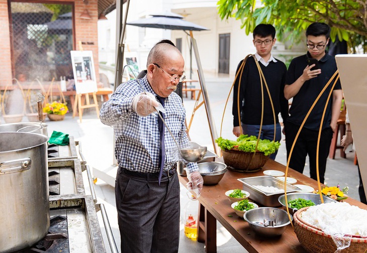 Vinpearl khoe món ăn quốc dân trong Lễ hội phở năm châu - Ảnh 1.