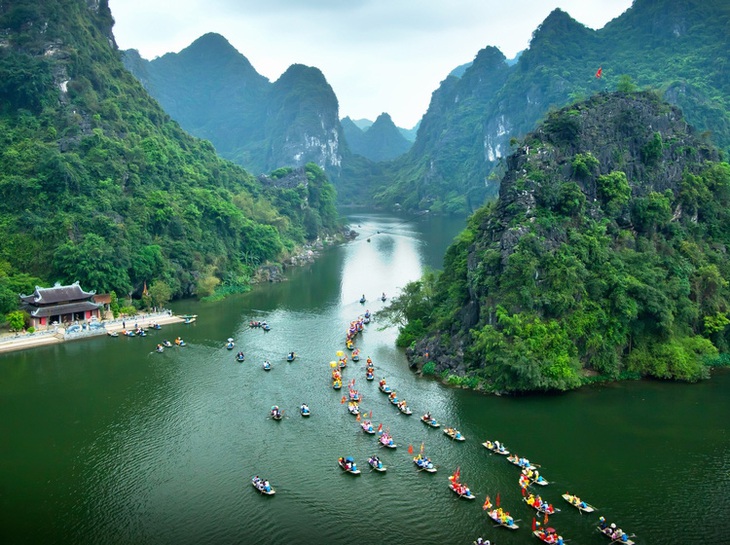 Tour miền Bắc từ TP.HCM giá tốt vi vu thả ga chỉ từ 5.990.000 đồng - Ảnh 3. Tour miền Bắc từ TP.HCM giá tốt vi vu thả ga chỉ từ 5.990.000 đồng - Ảnh 3.