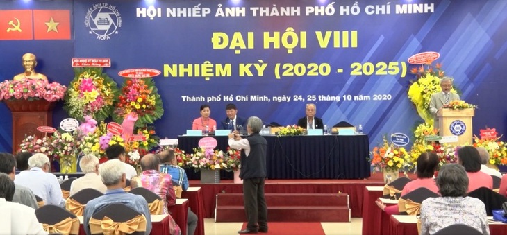 Hậu đại hội Hội Nhiếp ảnh TP.HCM: Nhiều tranh cãi đòi hủy kết quả bầu - Ảnh 1. Hậu đại hội Hội Nhiếp ảnh TP.HCM: Nhiều tranh cãi đòi hủy kết quả bầu - Ảnh 1.