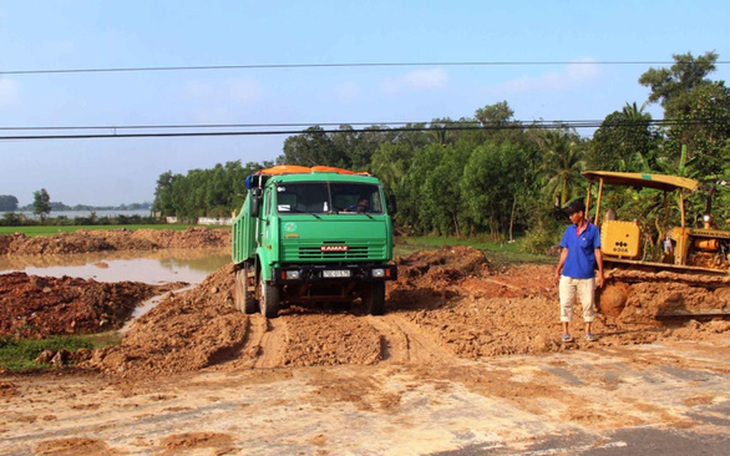 Thổi giá đất rất nguy hiểm - Ảnh 1.