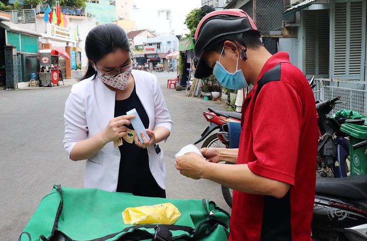 Không cho đồng kiểm, các sàn nói gì? - Ảnh 1.