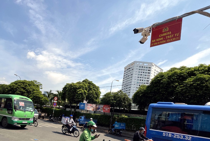 Lắp camera phạt nguội trên toàn quốc: CSGT đỡ ra đường, người dân nâng cao ý thức - Ảnh 1.