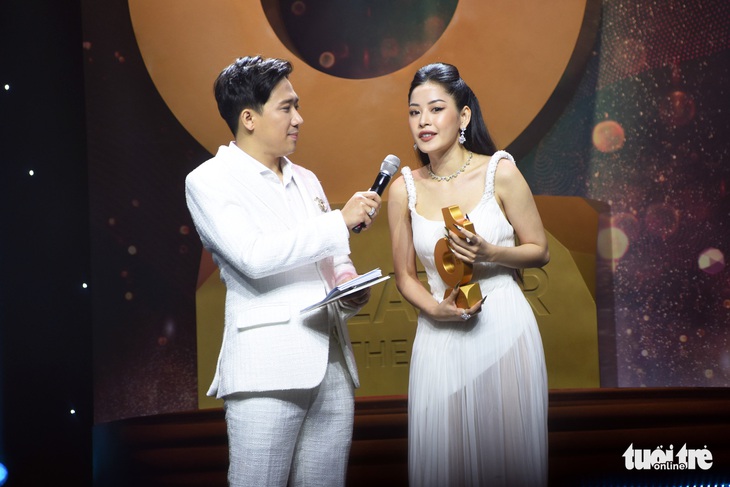 Chàng trai chăn bò Sô Y Tiết nhận giải truyền cảm hứng Tik Tok Awards - Ảnh 4.