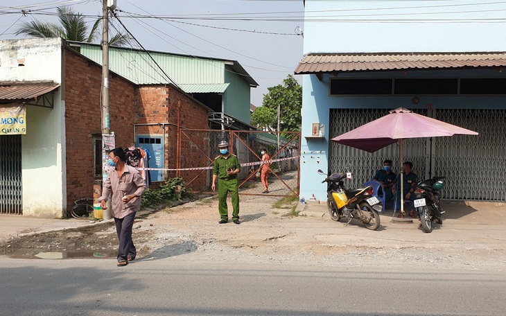 NÓNG: Thanh niên nhập cảnh 