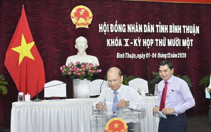 Ông Nguyễn Hoài Anh và Nguyễn Hồng Phong giữ chức Phó bí thư Tỉnh ủy Thanh Hóa - Ảnh 7.