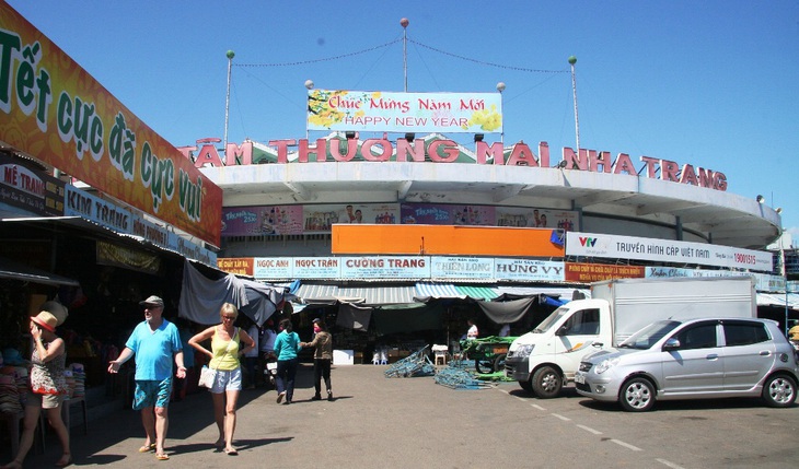 200 hộ tiểu thương chợ Đầm tròn phải ra khỏi chợ trong 15 ngày, sau 20-1 sẽ cắt điện - Ảnh 1.