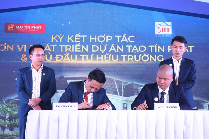 Công ty Tạo Tín Phát tổ chức lễ ký kết hợp tác và ra quân dự án Phước Điền Citizen - Ảnh 1. Công ty Tạo Tín Phát tổ chức lễ ký kết hợp tác và ra quân dự án Phước Điền Citizen - Ảnh 1.