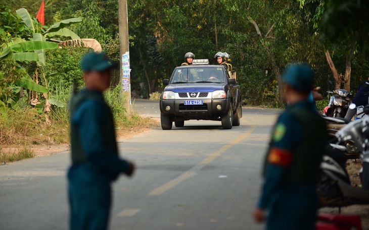 Hiếu kỳ, sống ảo phải có điểm dừng - Ảnh 1.